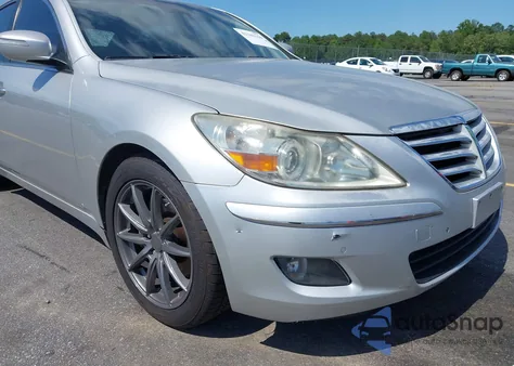 2009 Hyundai Genesis 3.8 из США, поврежденный, VIN KMHGC46E99U051207